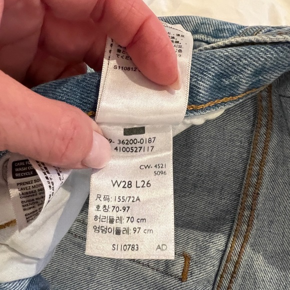 Levi’s 501 size 28x26 - Picture 3 of 5